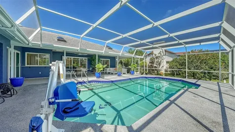 6988 Country Lakes Circle Sarasota FL 34243