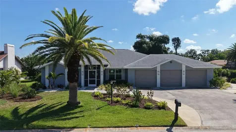 6988 Country Lakes Circle Sarasota FL 34243