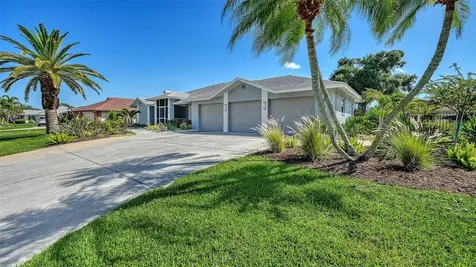 6988 Country Lakes Circle Sarasota FL 34243