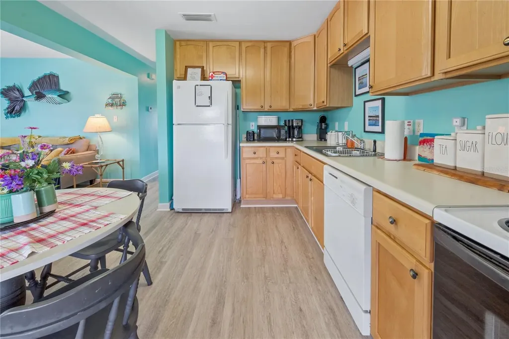 200/202 NE 205th Street Suwannee FL 32692