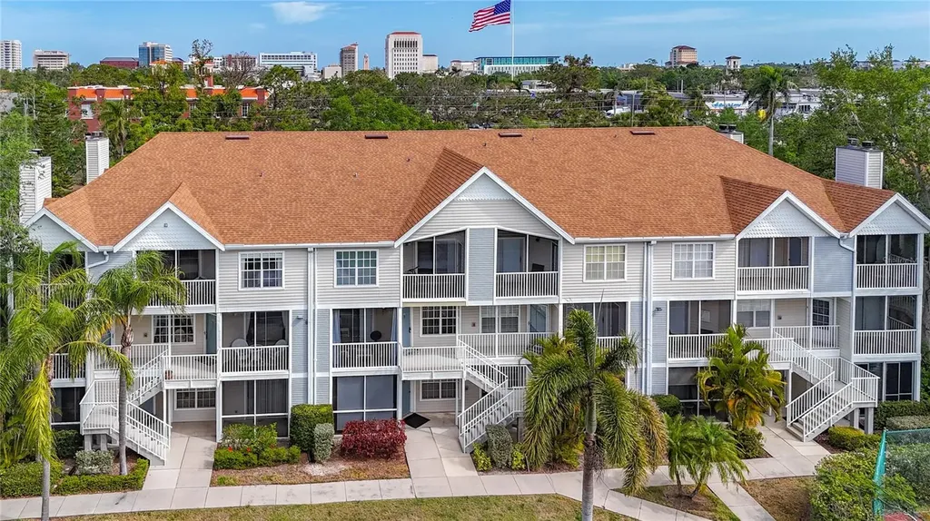 850 S Tamiami Trail Sarasota FL 34236