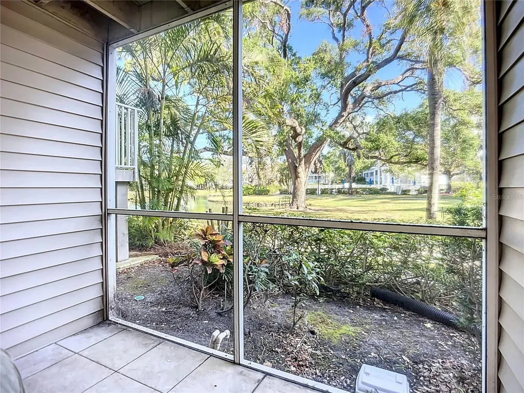 850 S Tamiami Trail Sarasota FL 34236