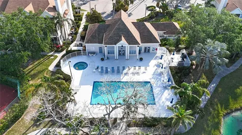 850 S Tamiami Trail Sarasota FL 34236