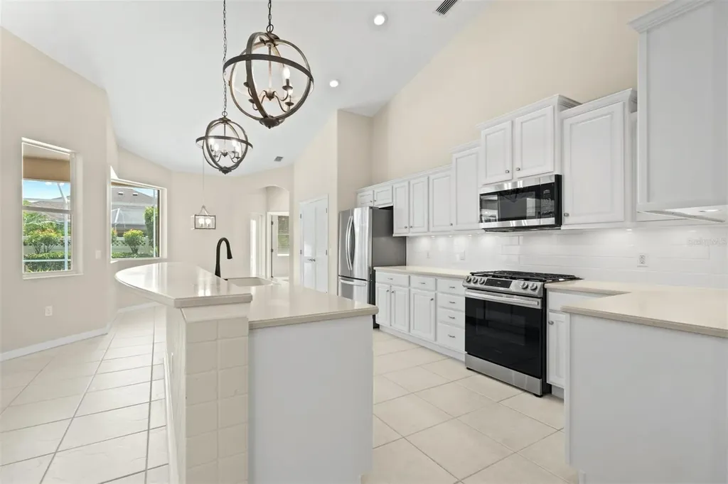 7806 Drayton Circle Bradenton FL 34201