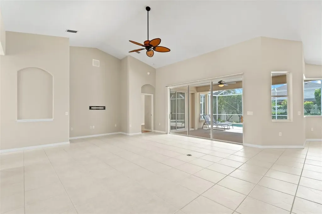 7806 Drayton Circle Bradenton FL 34201