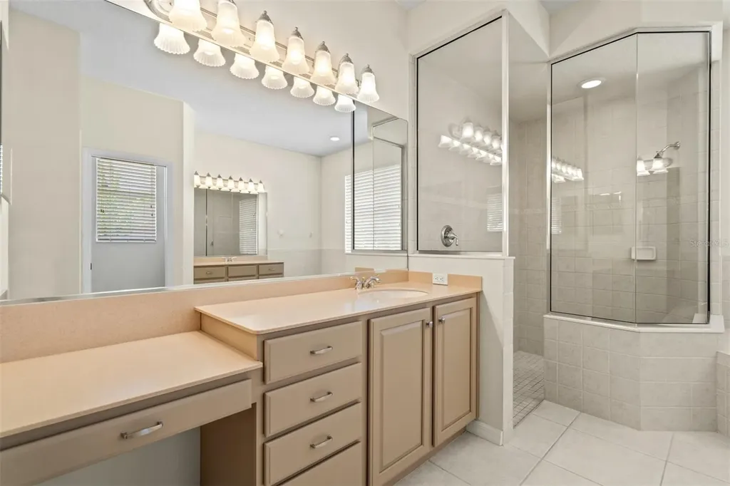 7806 Drayton Circle Bradenton FL 34201