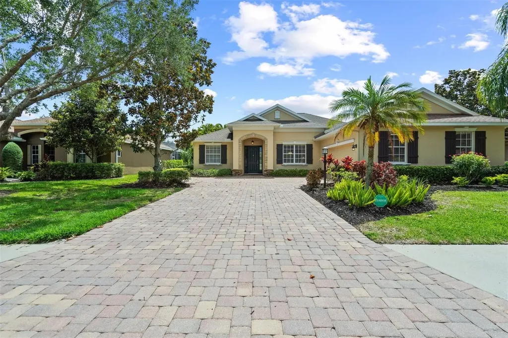 7806 Drayton Circle Bradenton FL 34201