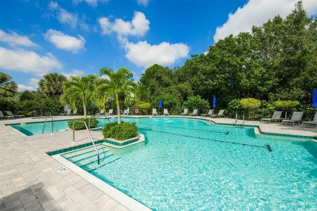 7806 Drayton Circle Bradenton FL 34201