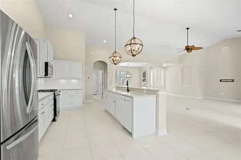 7806 Drayton Circle Bradenton FL 34201