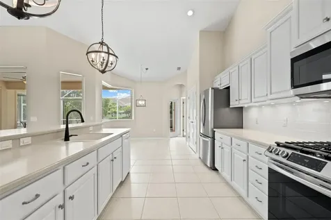 7806 Drayton Circle Bradenton FL 34201