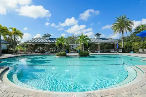 7806 Drayton Circle Bradenton FL 34201