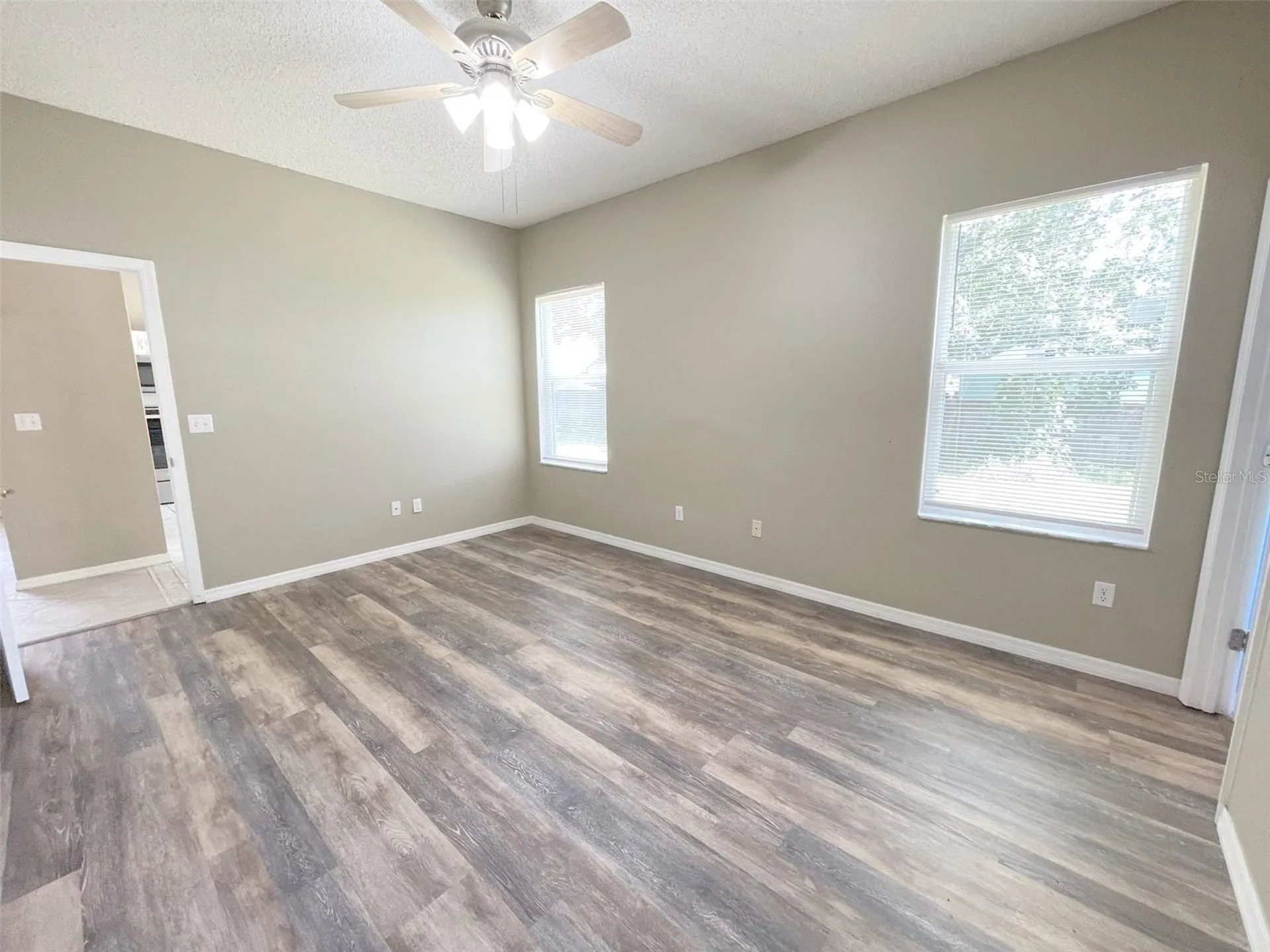 12751 Woodbury Oaks Drive Orlando FL 32828