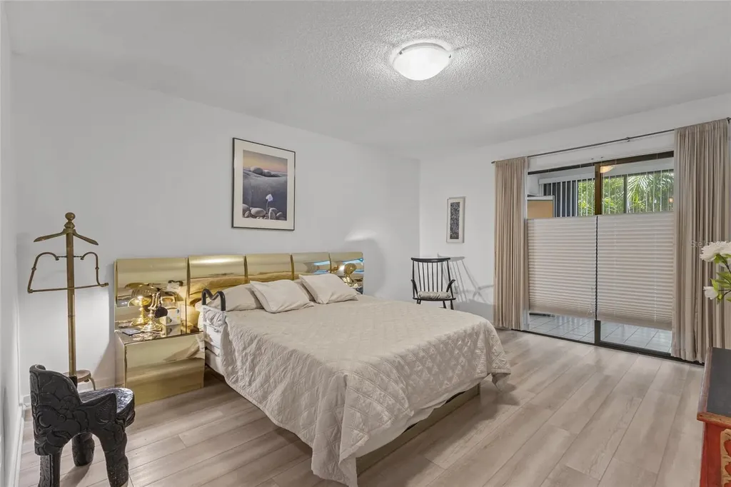 1623 Pelican Cove Road Sarasota FL 34231