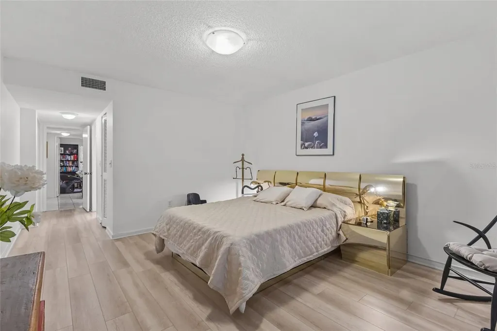1623 Pelican Cove Road Sarasota FL 34231