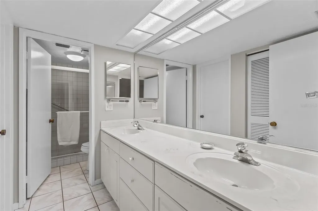 1623 Pelican Cove Road Sarasota FL 34231