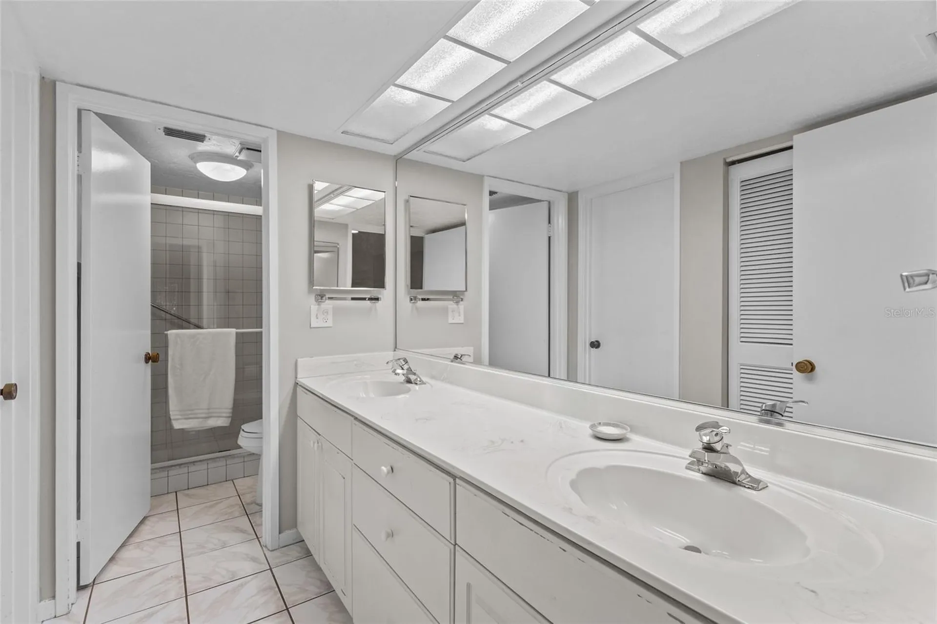 1623 Pelican Cove Road Sarasota FL 34231
