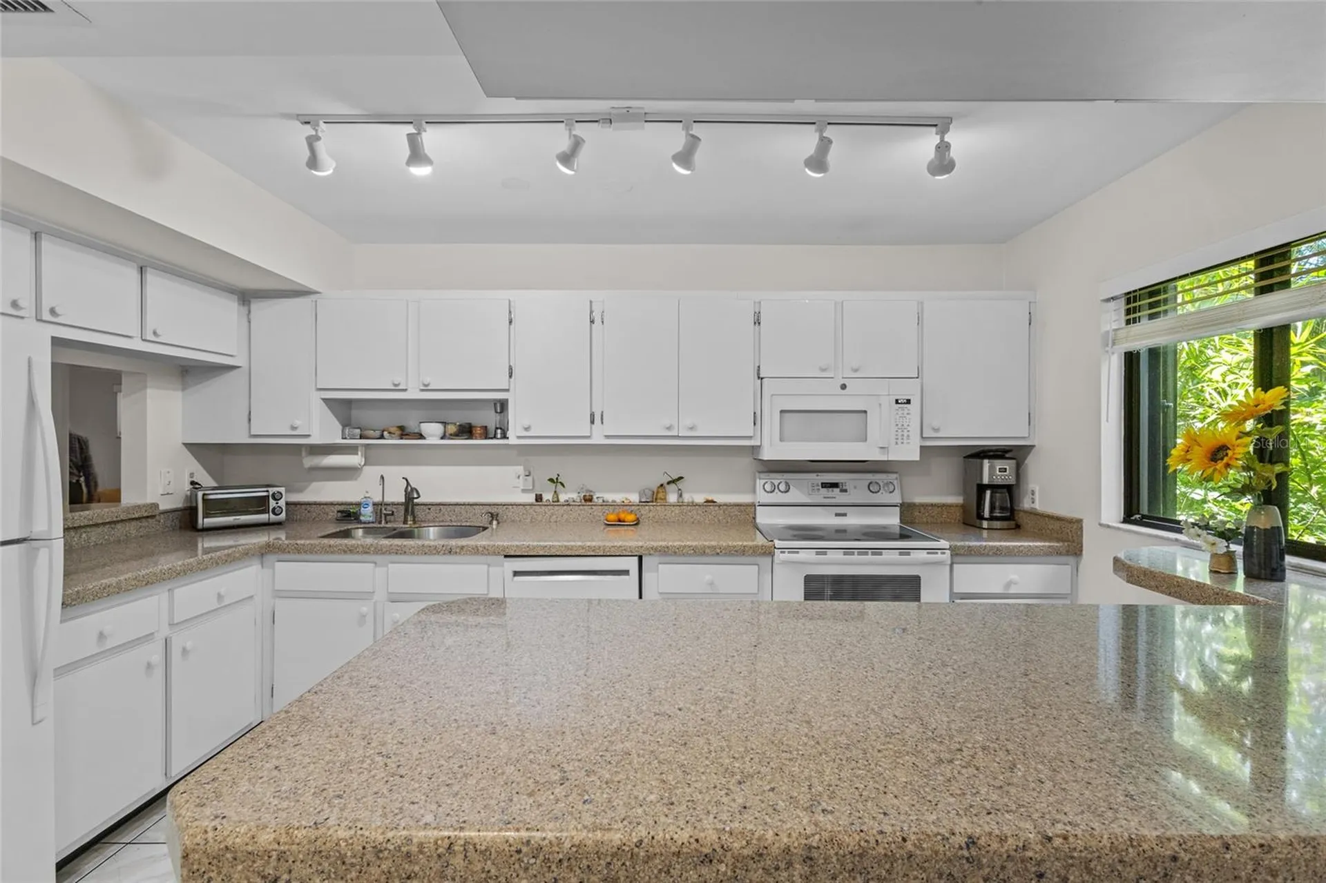 1623 Pelican Cove Road Sarasota FL 34231