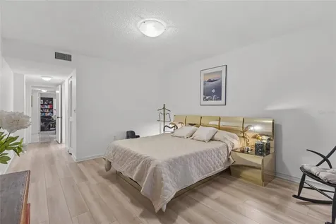 1623 Pelican Cove Road Sarasota FL 34231
