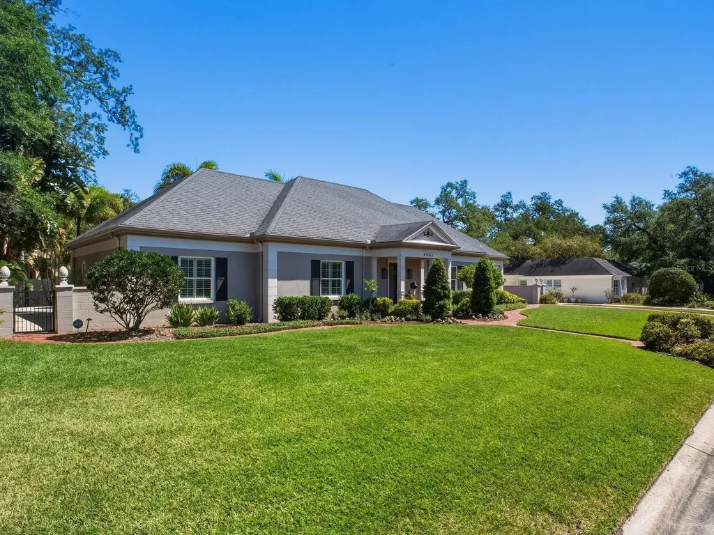 4507 W Watrous Avenue Tampa FL 33629