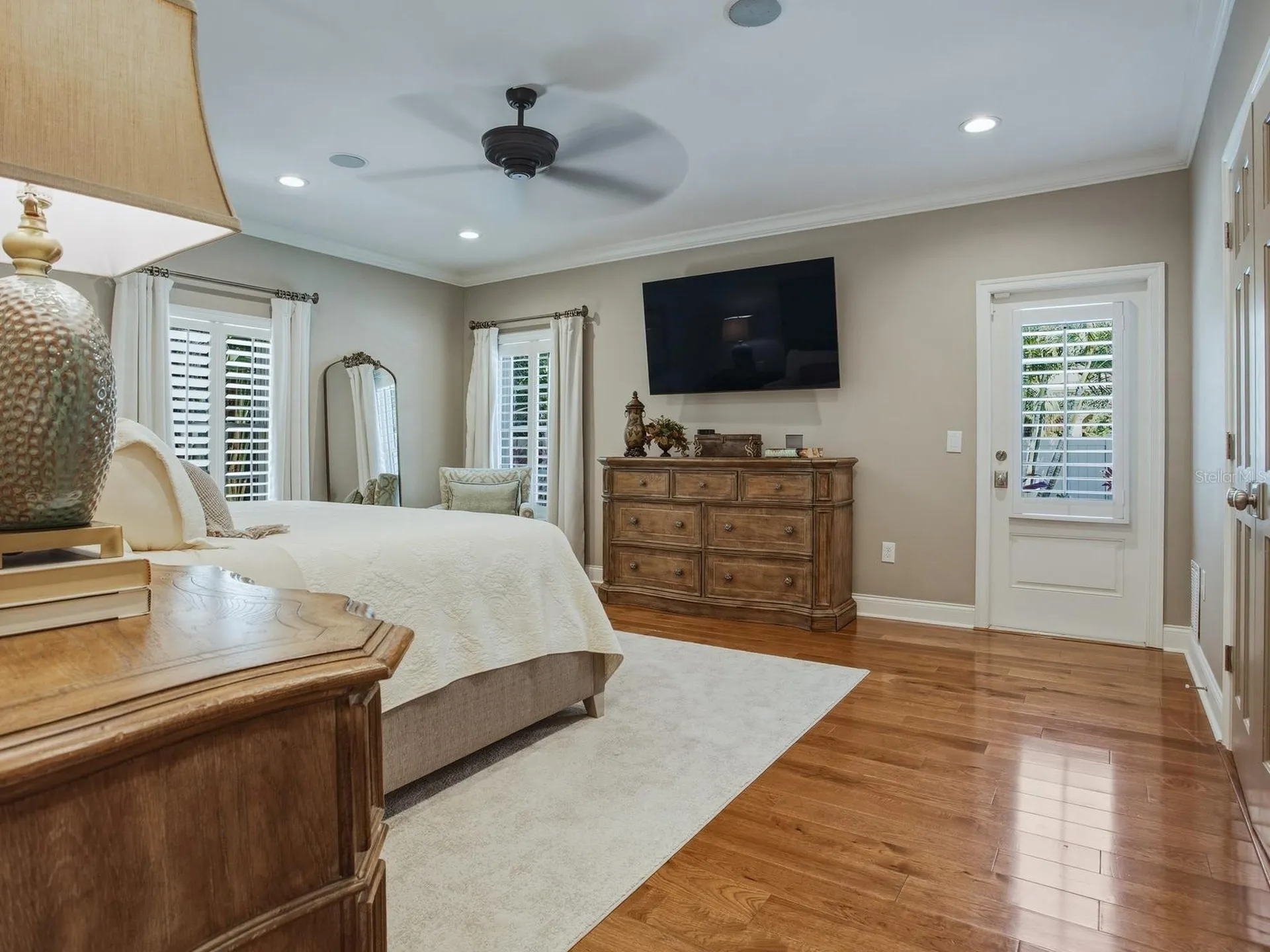 4507 W Watrous Avenue Tampa FL 33629