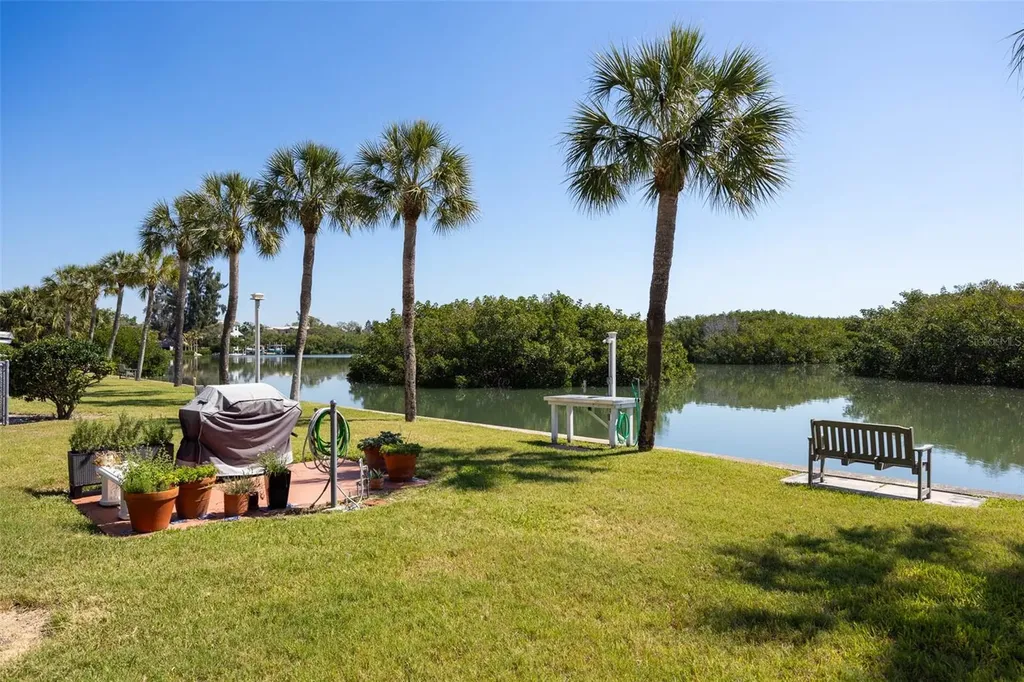 2900 45th Street S Gulfport FL 33711