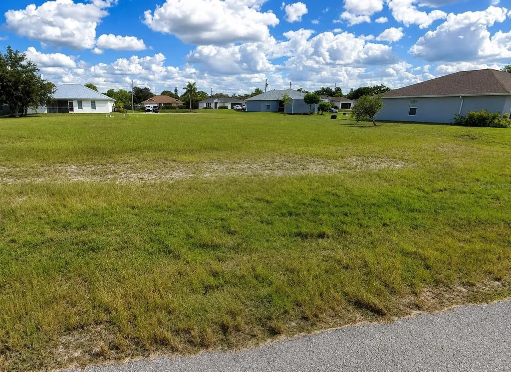 3813 NE 23rd Avenue Cape Coral FL 33909
