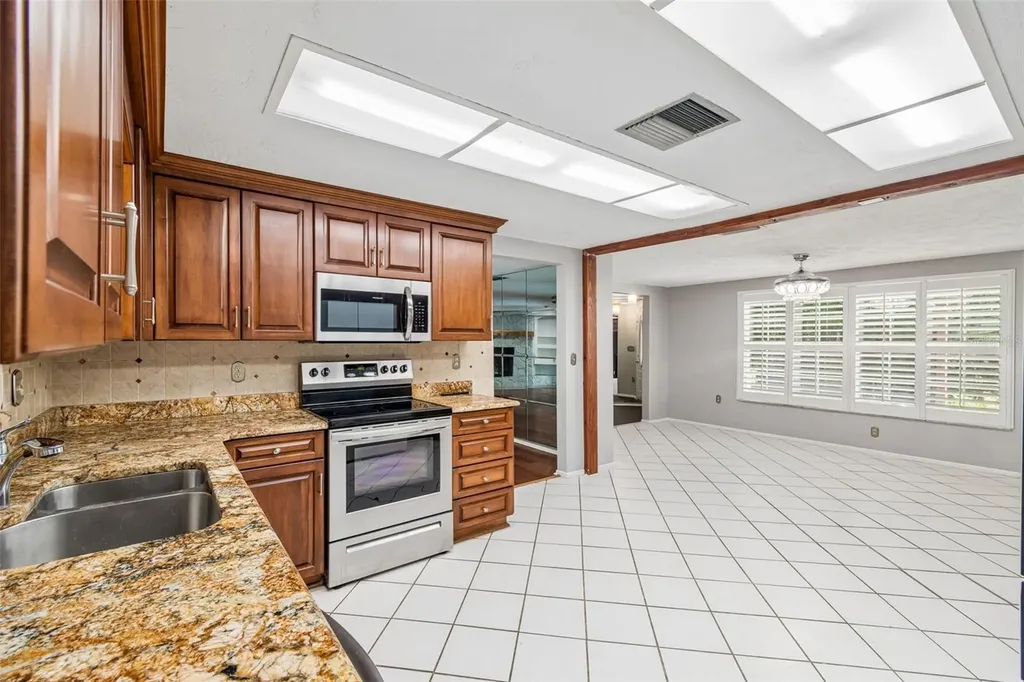 7635 Tanglewood Drive New Port Richey FL 34654