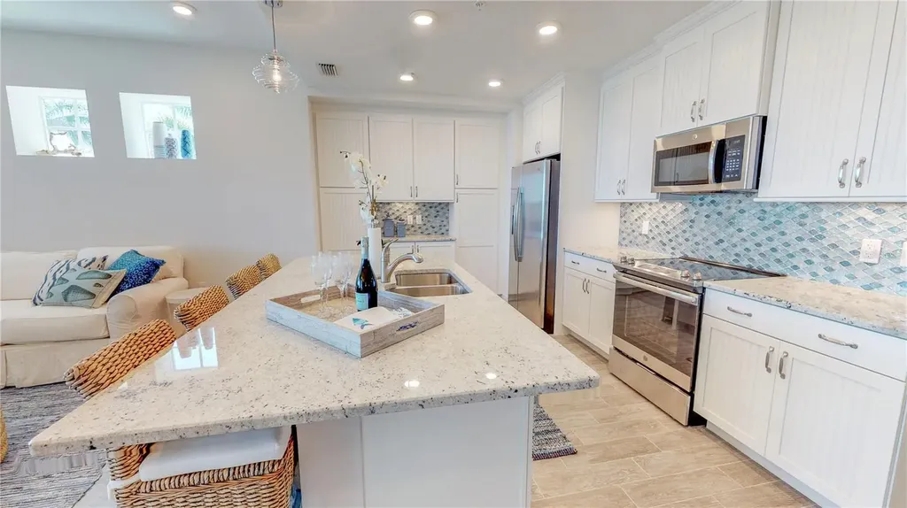 387 Aruba Circle Bradenton FL 34209