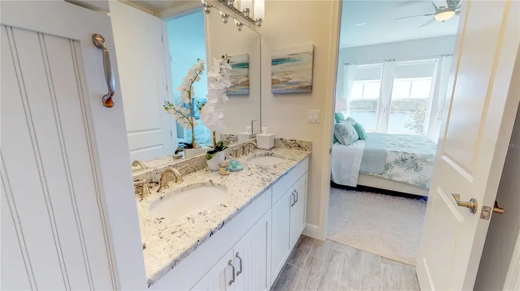387 Aruba Circle Bradenton FL 34209