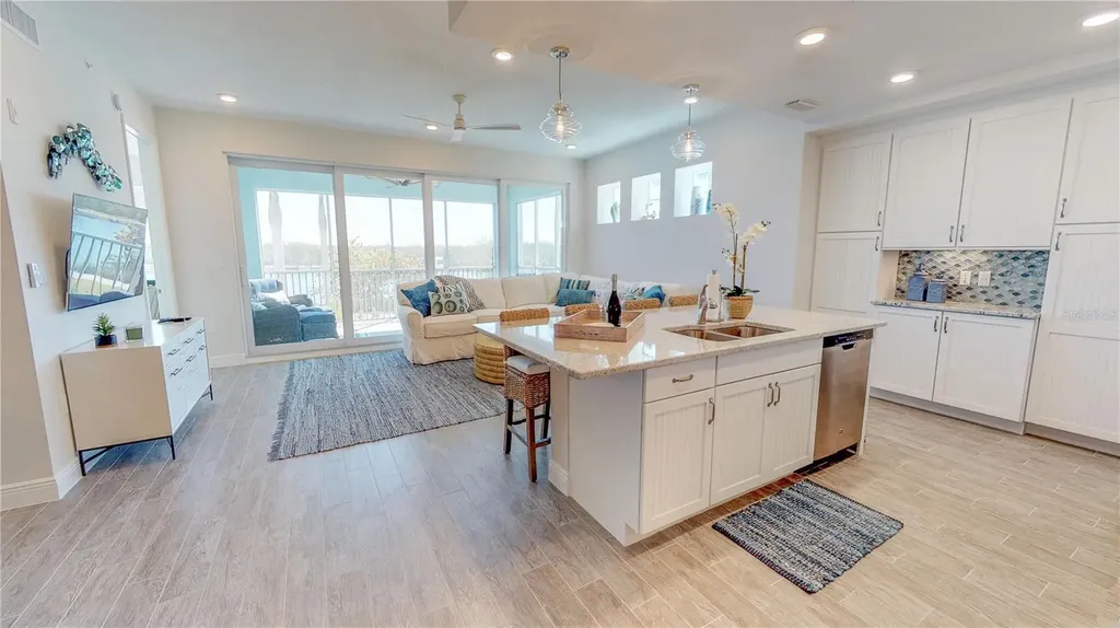 387 Aruba Circle Bradenton FL 34209