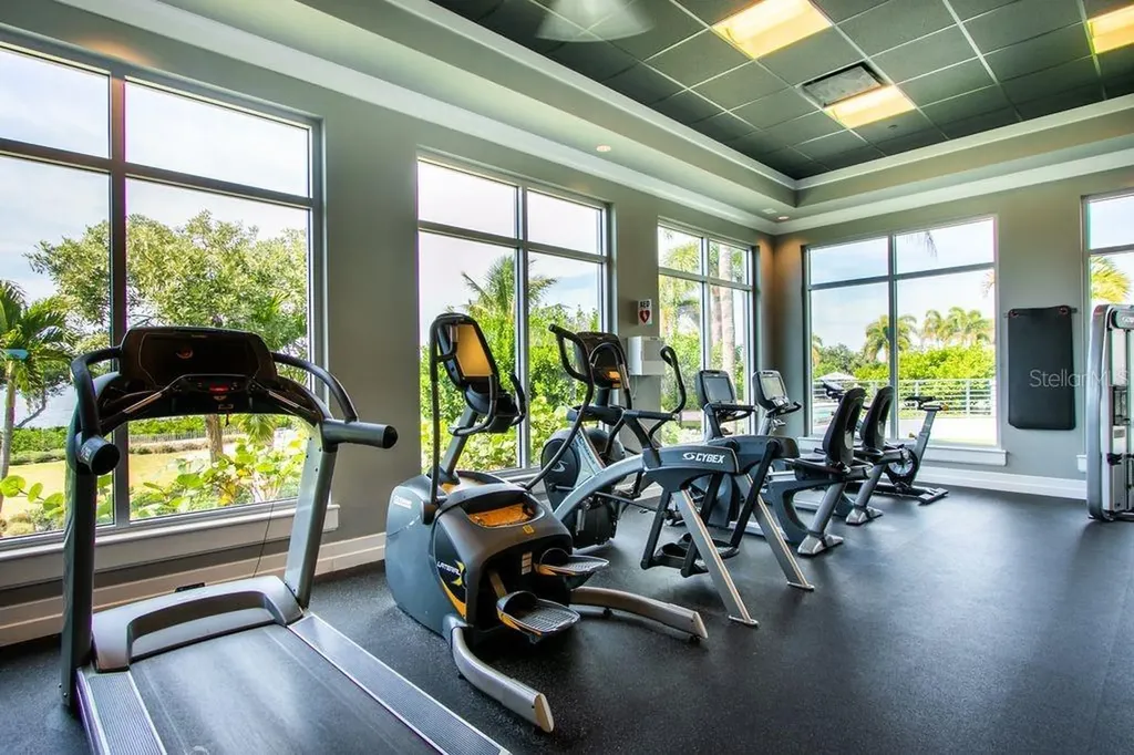 387 Aruba Circle Bradenton FL 34209