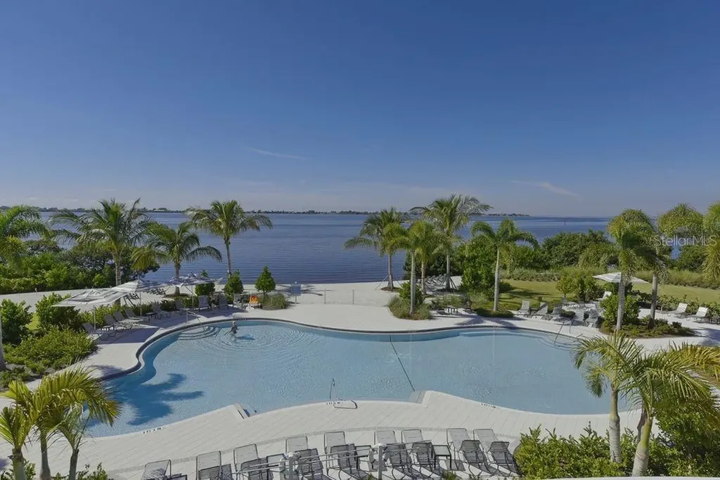 387 Aruba Circle Bradenton FL 34209