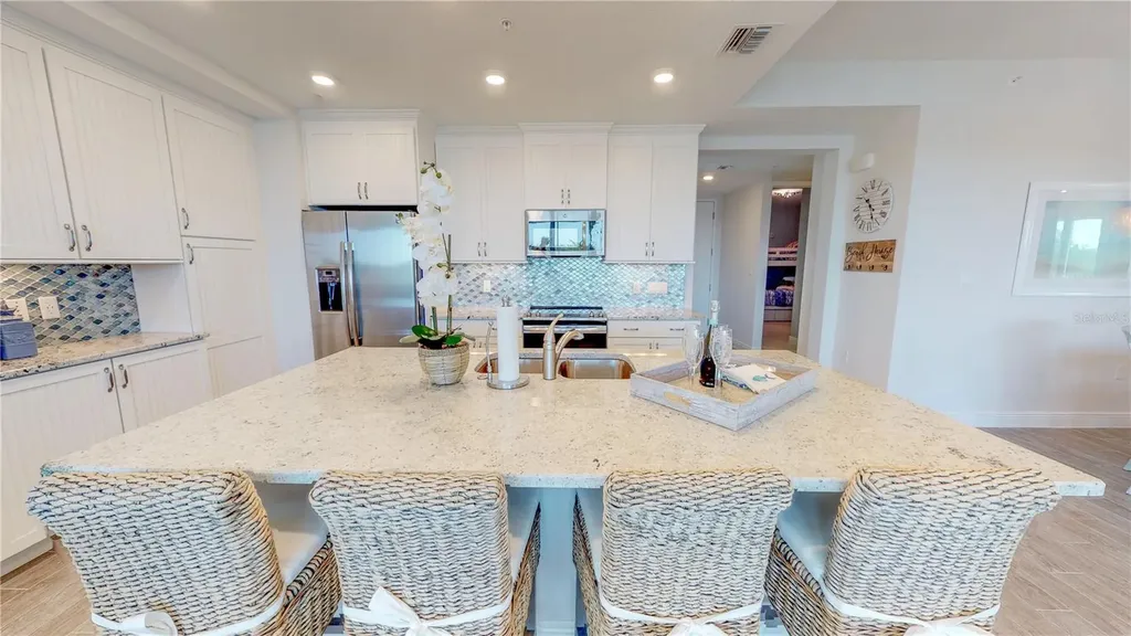 387 Aruba Circle Bradenton FL 34209