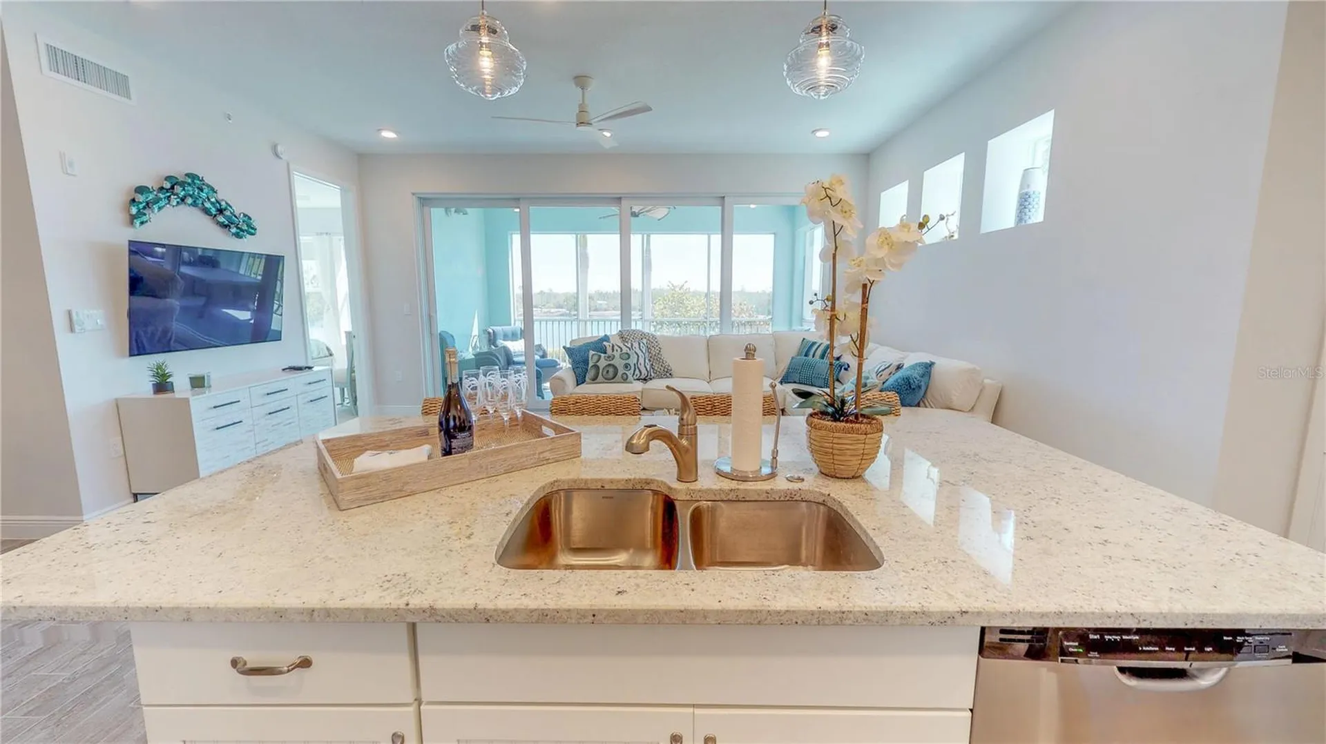 387 Aruba Circle Bradenton FL 34209