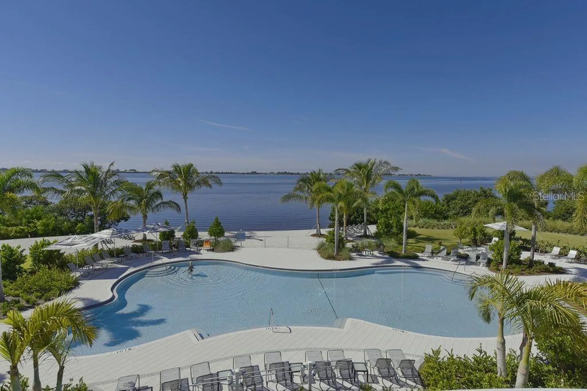 387 Aruba Circle Bradenton FL 34209