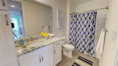 387 Aruba Circle Bradenton FL 34209