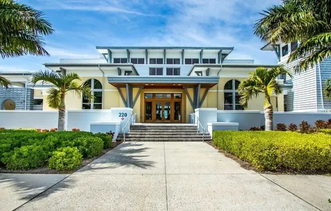 387 Aruba Circle Bradenton FL 34209