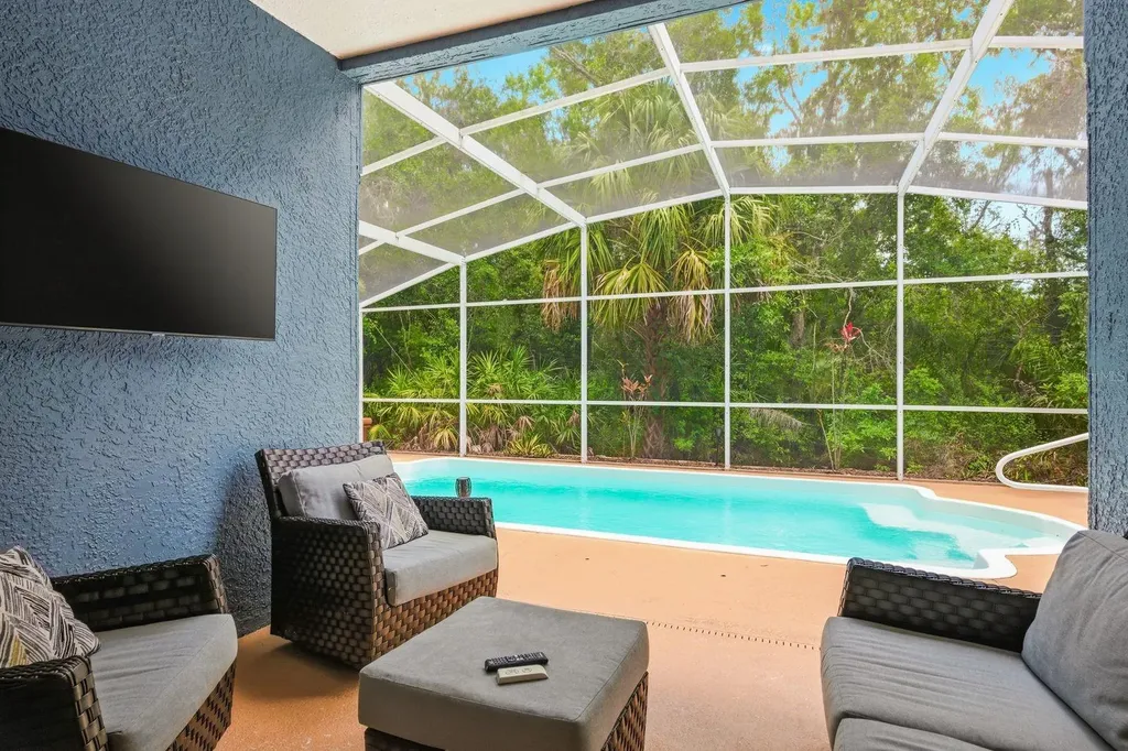 420 Cypress View Drive Oldsmar FL 34677