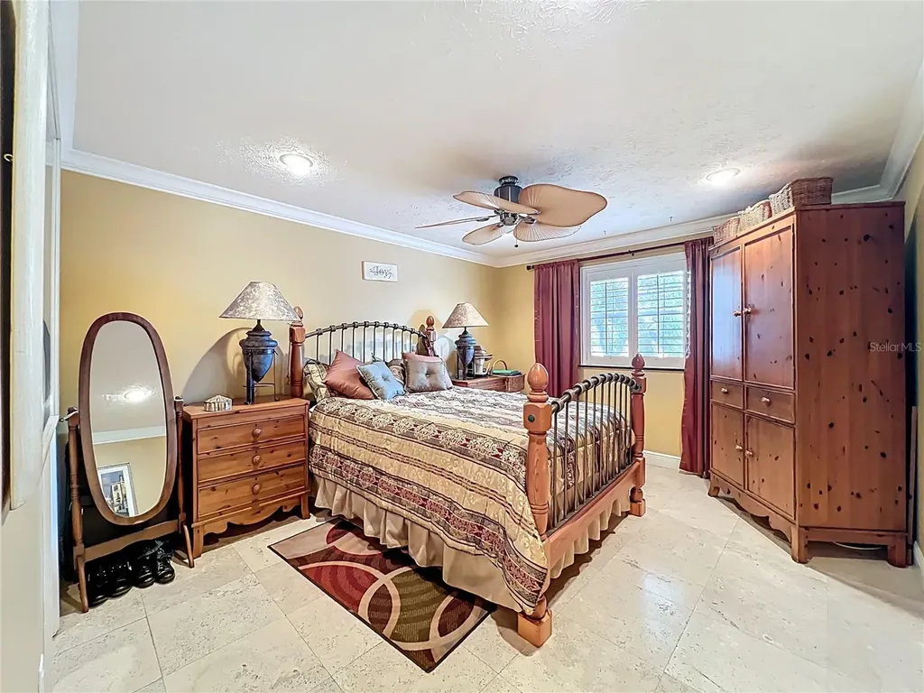 4212 Lake Underhill Road Orlando FL 32803