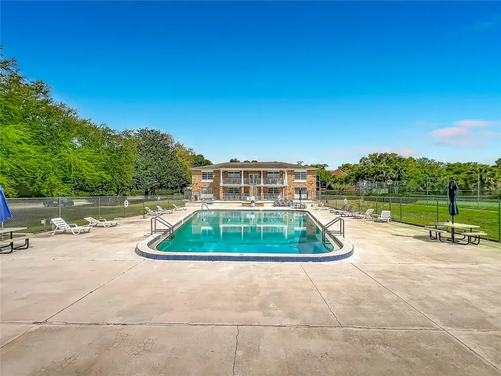 4212 Lake Underhill Road Orlando FL 32803