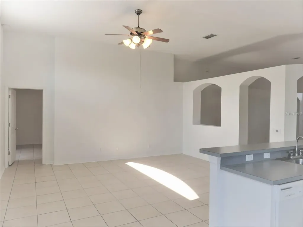 8613 Fawn Creek Drive Tampa FL 33626