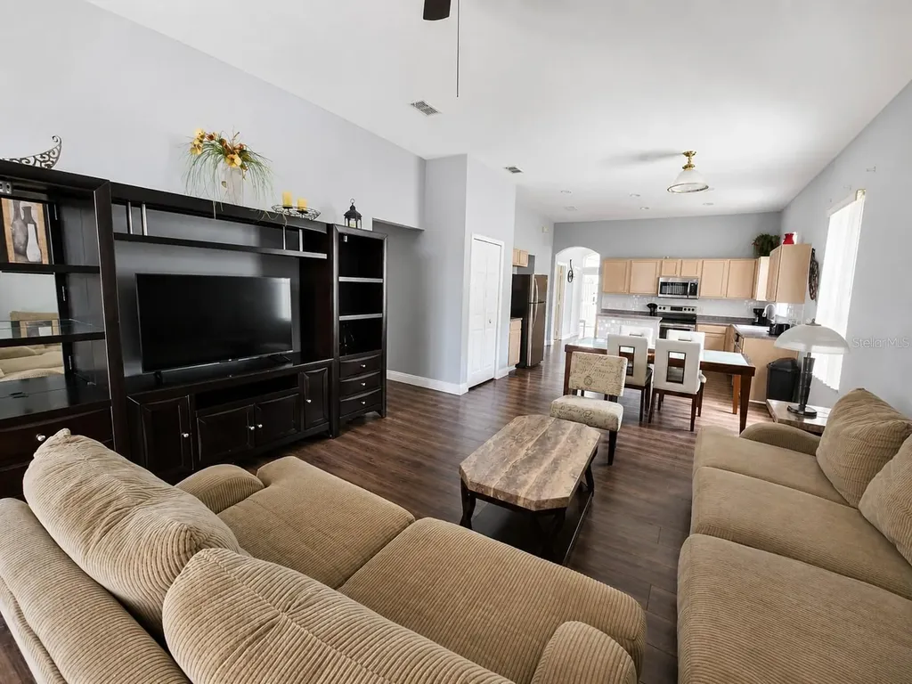 205 Gleneagles Drive Davenport FL 33897