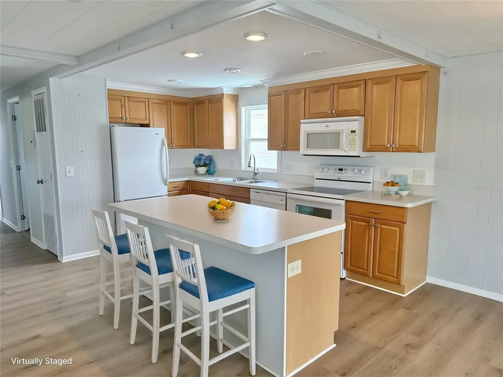 6806 Mount Quincy Drive NE St Petersburg FL 33702
