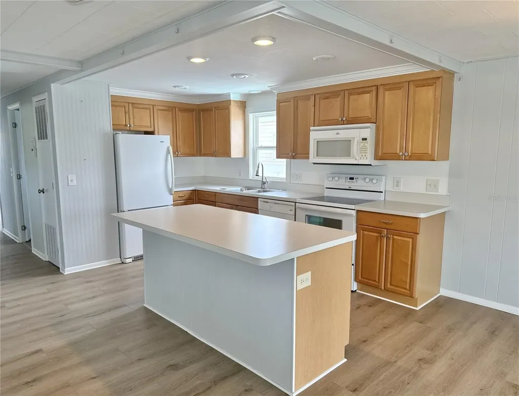 6806 Mount Quincy Drive NE St Petersburg FL 33702