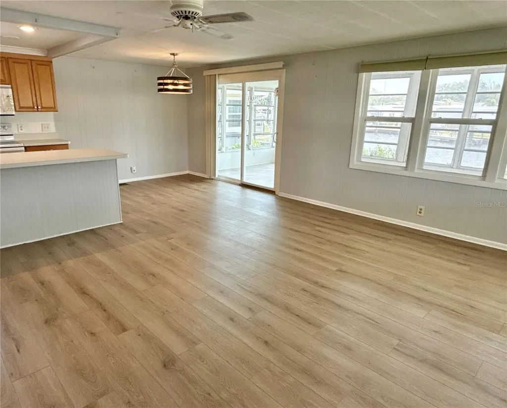 6806 Mount Quincy Drive NE St Petersburg FL 33702