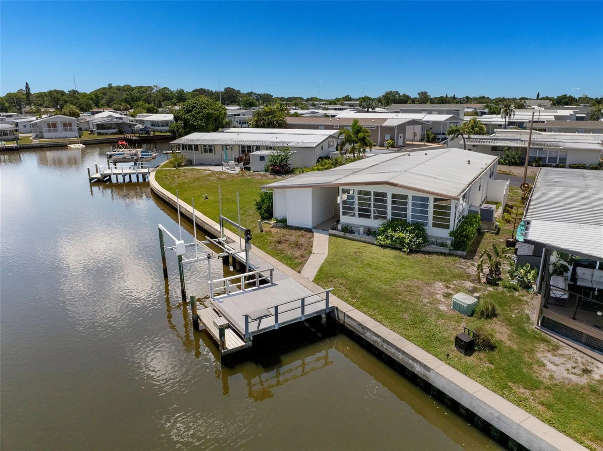 6806 Mount Quincy Drive NE St Petersburg FL 33702