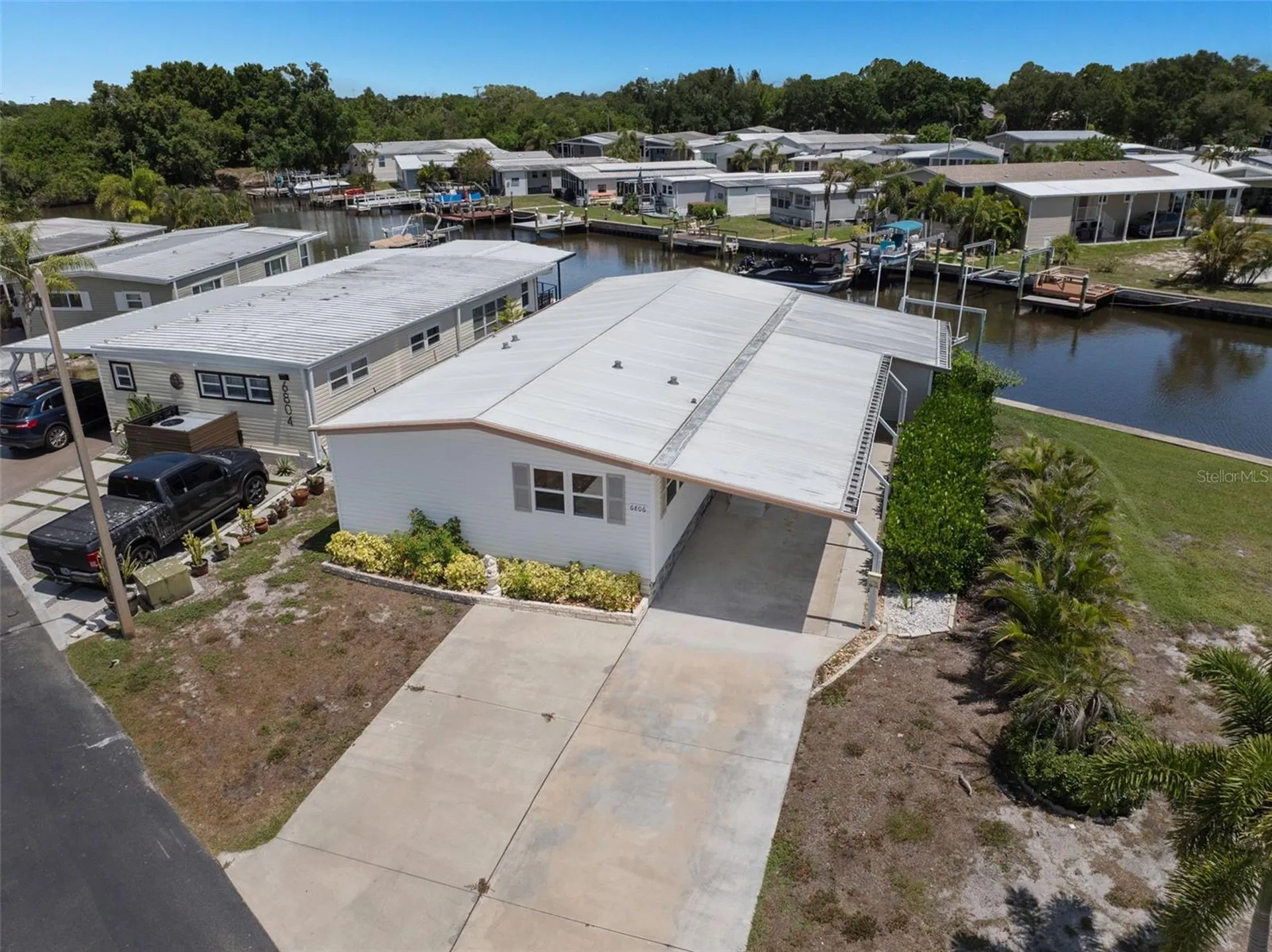 6806 Mount Quincy Drive NE St Petersburg FL 33702