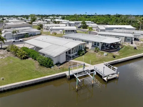 6806 Mount Quincy Drive NE St Petersburg FL 33702