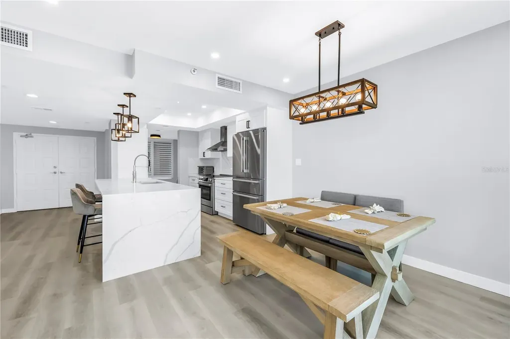 1520R Gulf Boulevard Clearwater Beach FL 33767