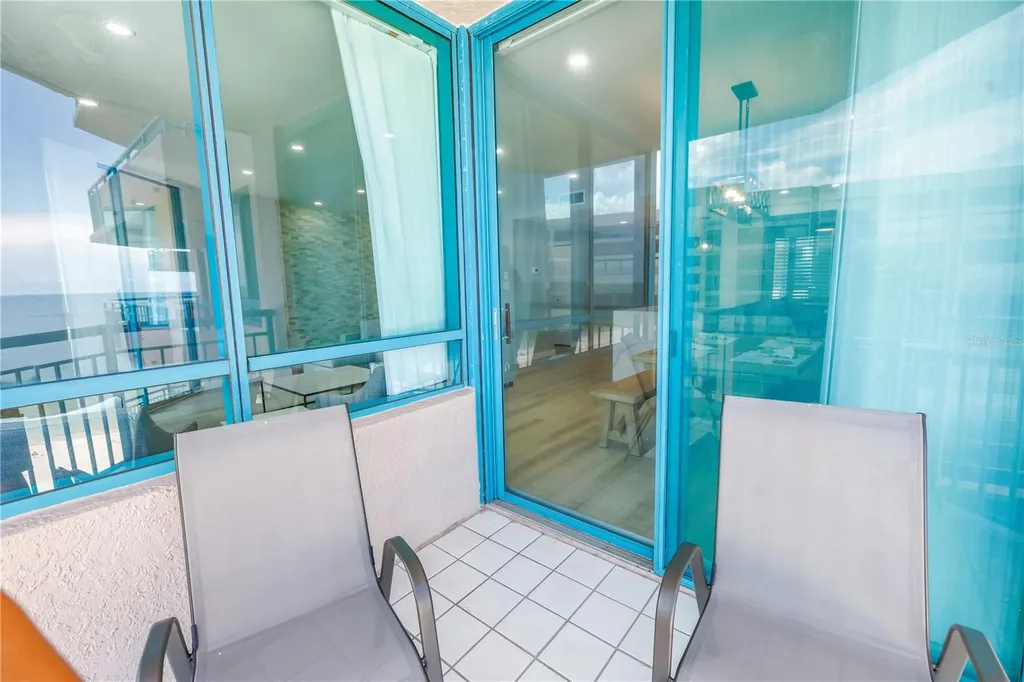 1520R Gulf Boulevard Clearwater Beach FL 33767